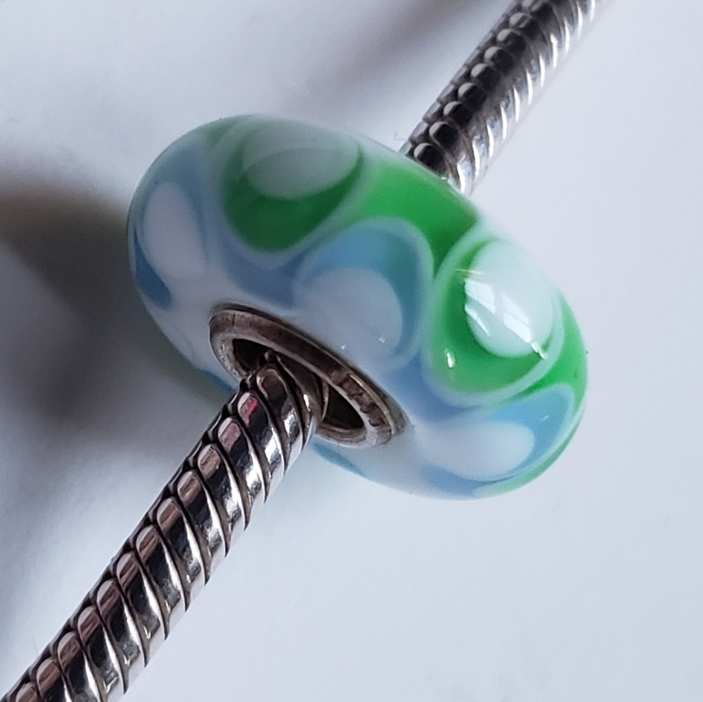 Universal unique trollbead white blue sterling 925